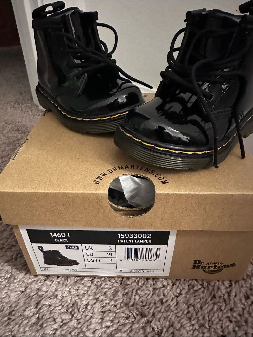 Dr. Martens glossy black